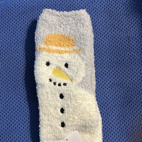Lug Snowman Fuzzy Socks BNWT - Picture 4 of 5